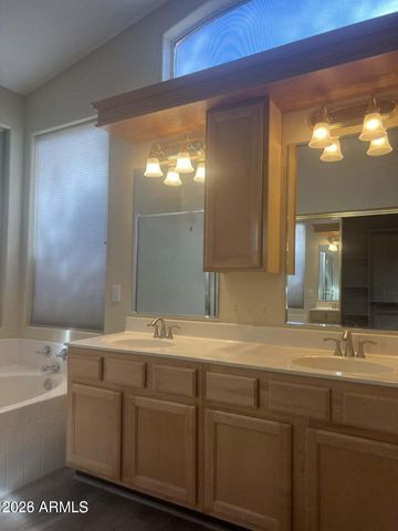 7033 W IRMA Lane, Glendale, AZ 85308