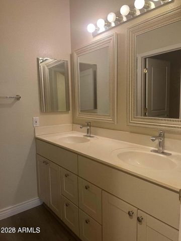 7033 W IRMA Lane, Glendale, AZ 85308