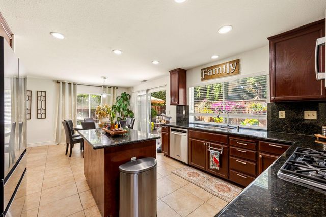 2053 Raven St, Tracy, CA 95376