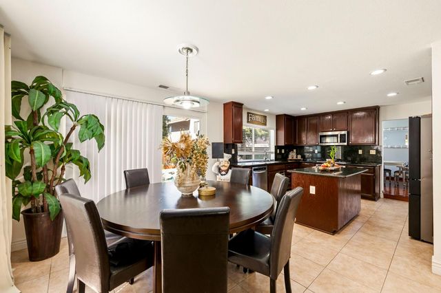 2053 Raven St, Tracy, CA 95376