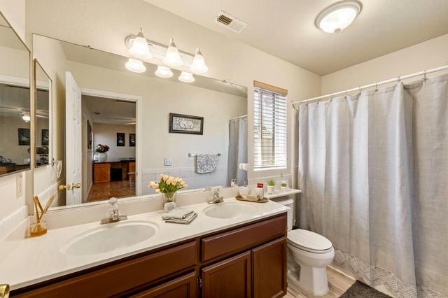 2053 Raven St, Tracy, CA 95376