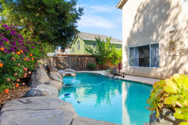 2053 Raven St, Tracy, CA 95376