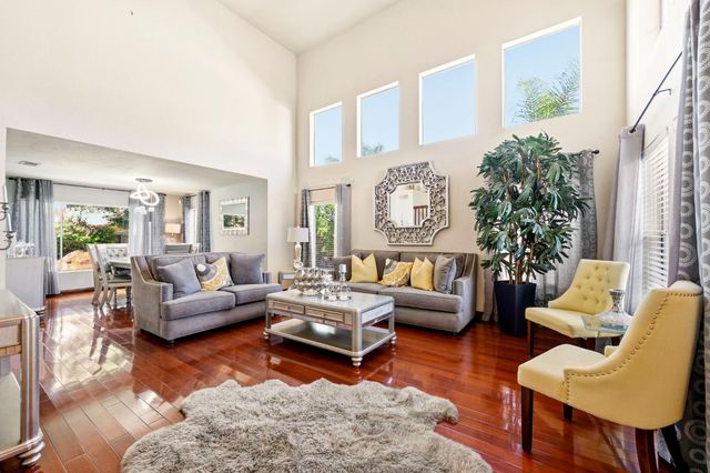 2053 Raven St, Tracy, CA 95376