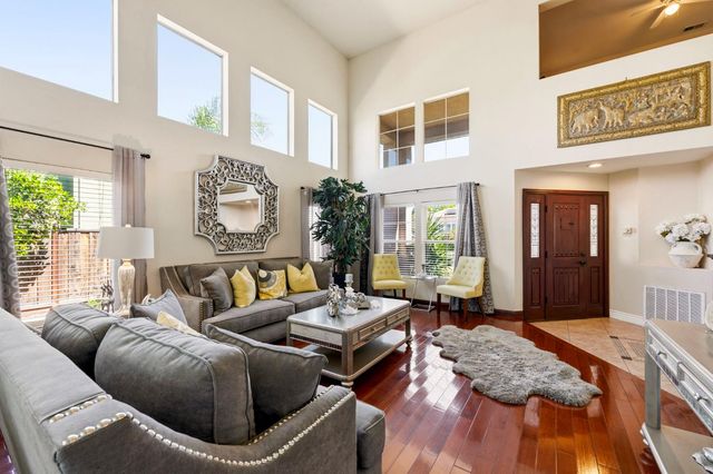 2053 Raven St, Tracy, CA 95376