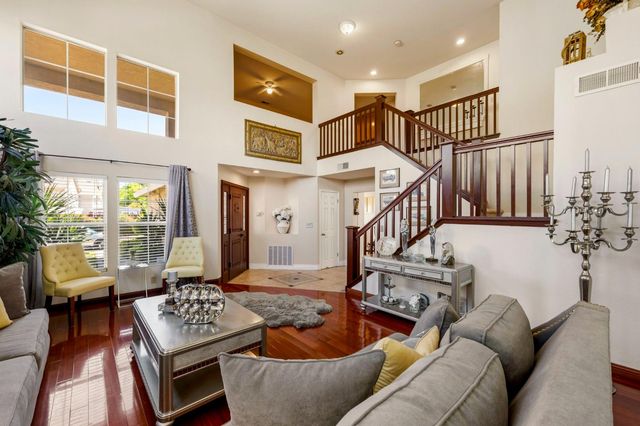 2053 Raven St, Tracy, CA 95376