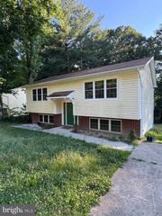 414 CLEVELAND CT, Fredericksburg, VA 22407