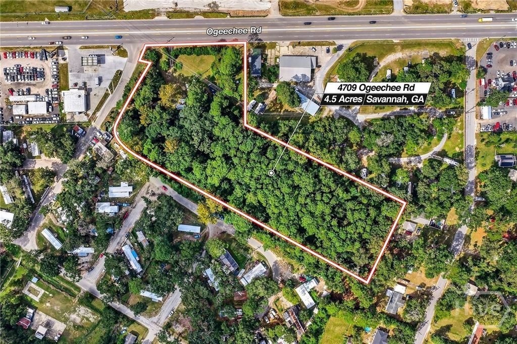 Image 2 of property listing at 4709 Ogeechee Road, Savannah, GA 31405