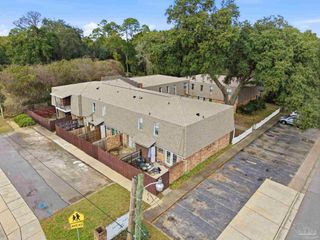 8101 Tippin Ave O, Pensacola, FL 32514