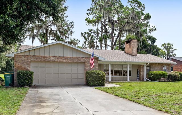 109 CARDINAL LANE, Eustis, FL 32726