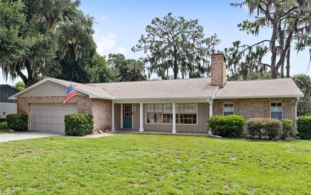109 CARDINAL LANE, Eustis, FL 32726
