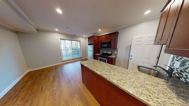 27 Chestnut Avenue 1, Boston, MA 02130