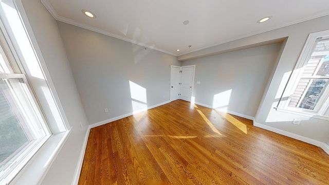 27 Chestnut Avenue 1, Boston, MA 02130