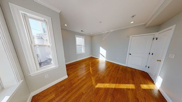 27 Chestnut Avenue 1, Boston, MA 02130