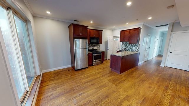 27 Chestnut Avenue 1, Boston, MA 02130