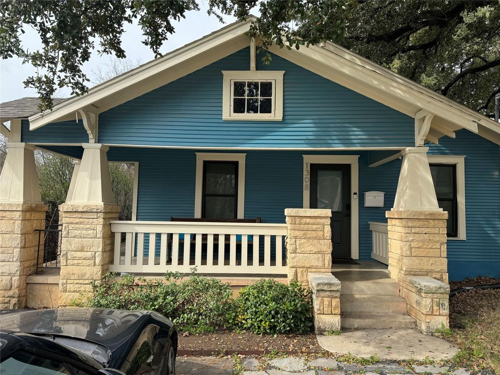 1308 Navasota ST, Austin, TX 78702