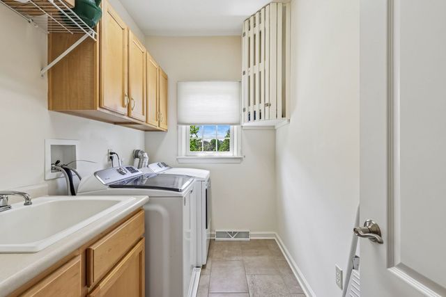 7064 Bennington Woods DRIVE, Mccandless, PA 15237
