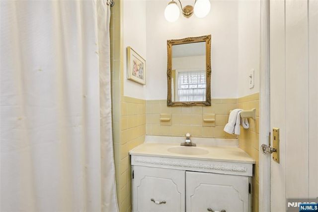476 Alpine Terrace, Ridgewood, NJ 07450