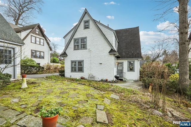 476 Alpine Terrace, Ridgewood, NJ 07450
