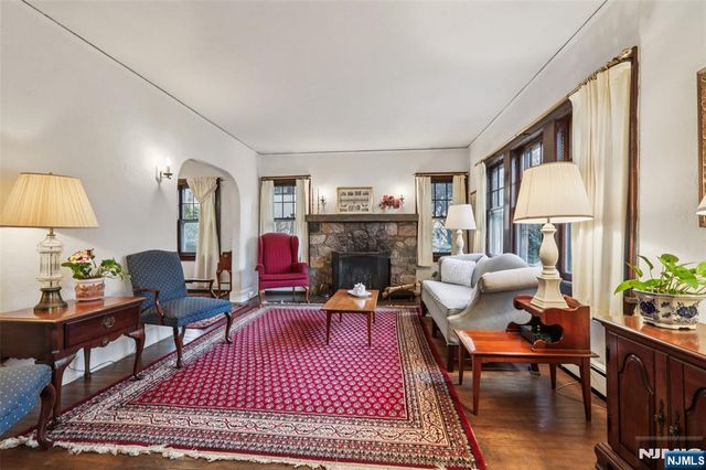 476 Alpine Terrace, Ridgewood, NJ 07450