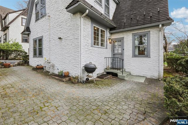 476 Alpine Terrace, Ridgewood, NJ 07450