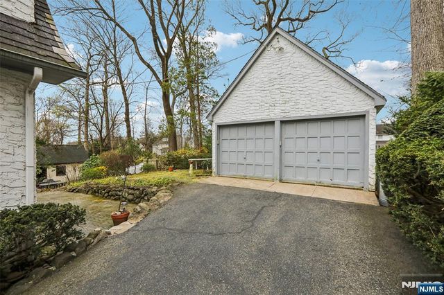 476 Alpine Terrace, Ridgewood, NJ 07450