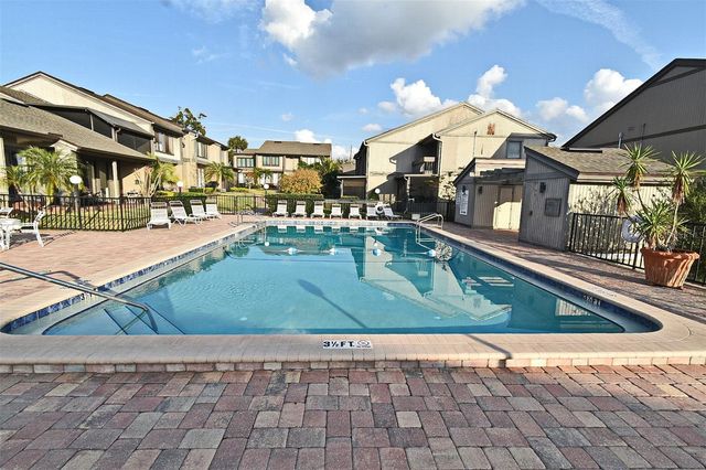 686 LAKE VILLAS DRIVE 686, Altamonte Springs, FL 32701