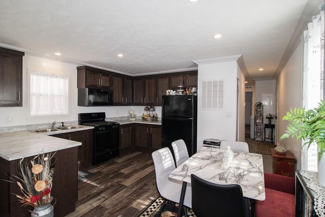 218 W Thurlow Ave, Cripple Creek, CO 80813