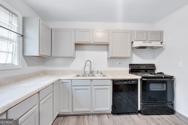 968 Sexton Drive, Stone Mountain, GA 30083