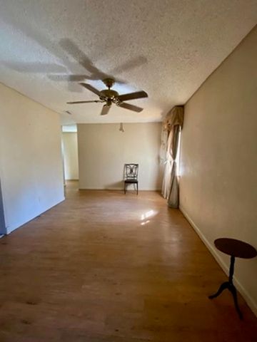 6175 NE Colin Kelly Highway, Madison, FL 32340