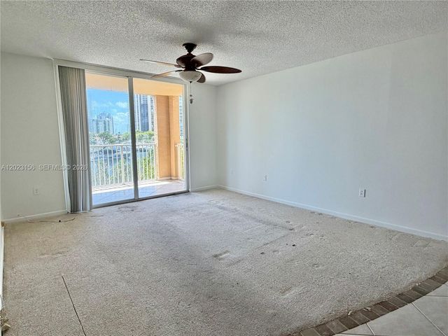 19877 E Country Club Dr 3408, Aventura, FL 33180