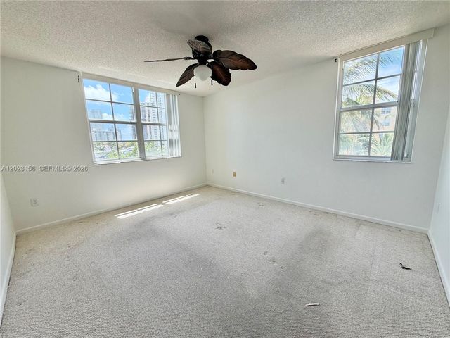 19877 E Country Club Dr 3408, Aventura, FL 33180