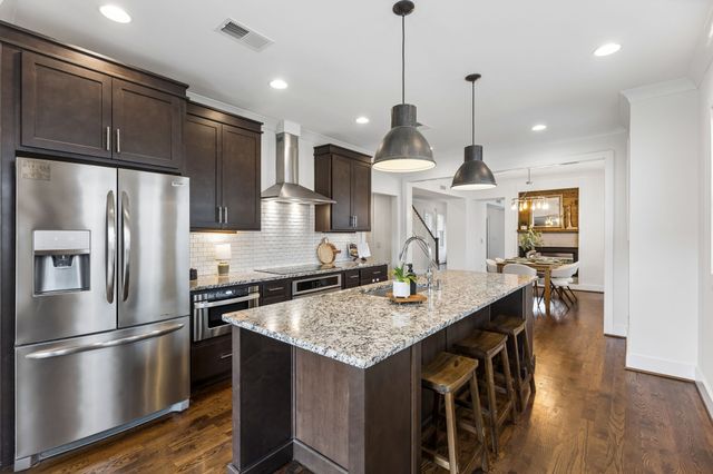 1809 McEwen Ave, Nashville, TN 37206