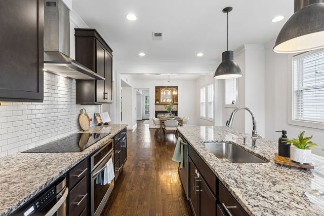 1809 McEwen Ave, Nashville, TN 37206