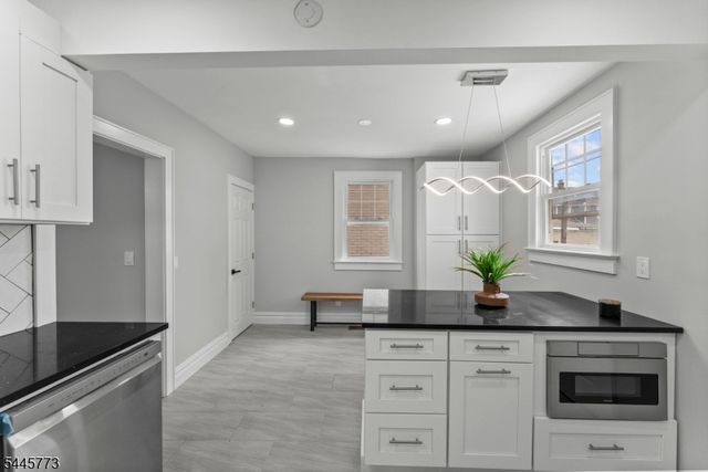 579 Newark Ave, Kenilworth Boro, NJ 07033