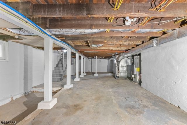 579 Newark Ave, Kenilworth Boro, NJ 07033