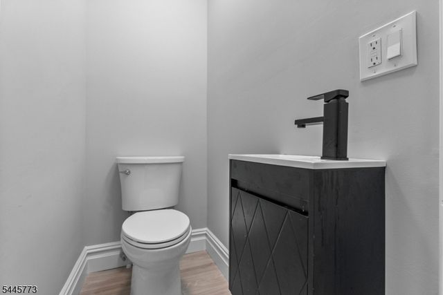 579 Newark Ave, Kenilworth Boro, NJ 07033