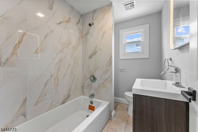 579 Newark Ave, Kenilworth Boro, NJ 07033