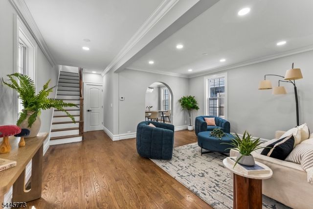 579 Newark Ave, Kenilworth Boro, NJ 07033