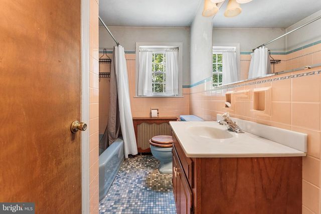 42 PARK AVE, Lansdale, PA 19446