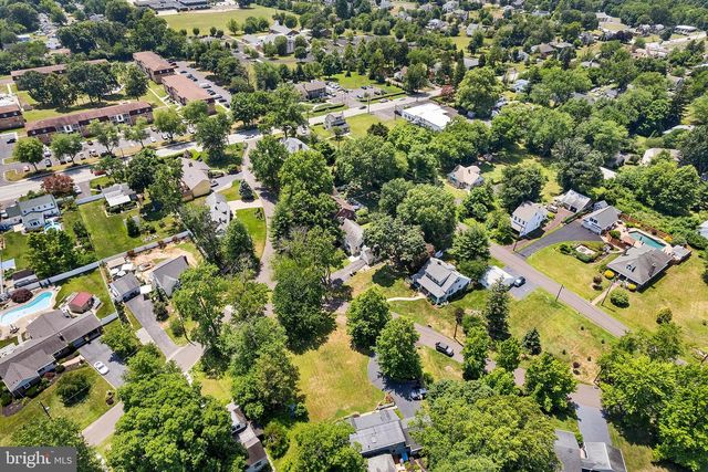 42 PARK AVE, Lansdale, PA 19446