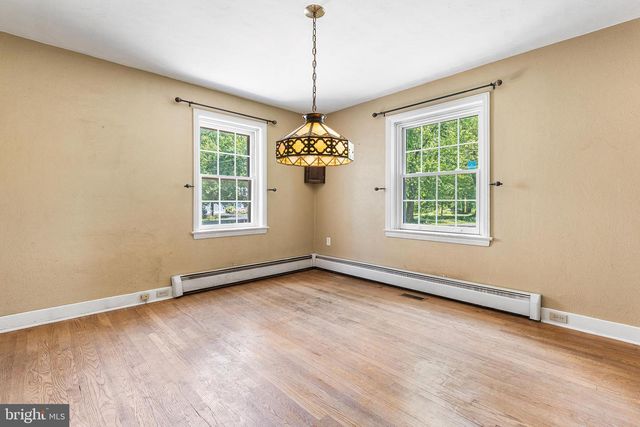 42 PARK AVE, Lansdale, PA 19446