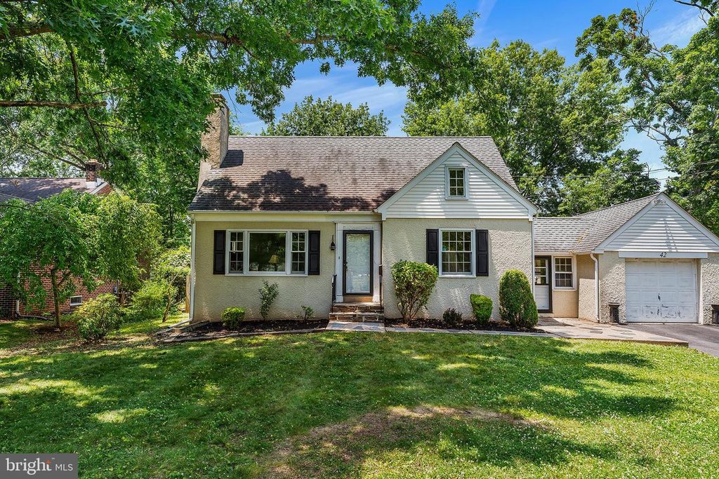 42 PARK AVE, Lansdale, PA 19446