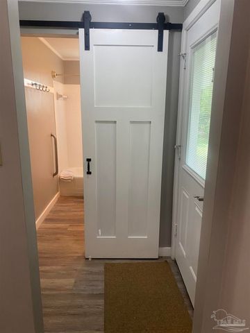 414 N D St, Pensacola, FL 32501