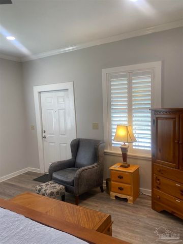 414 N D St, Pensacola, FL 32501