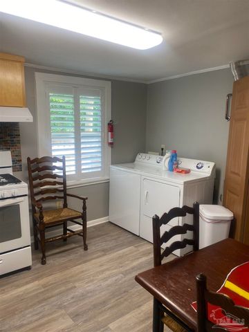 414 N D St, Pensacola, FL 32501