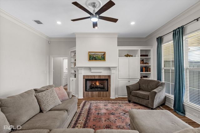 212 Woodrun Place, Bossier City, LA 71111
