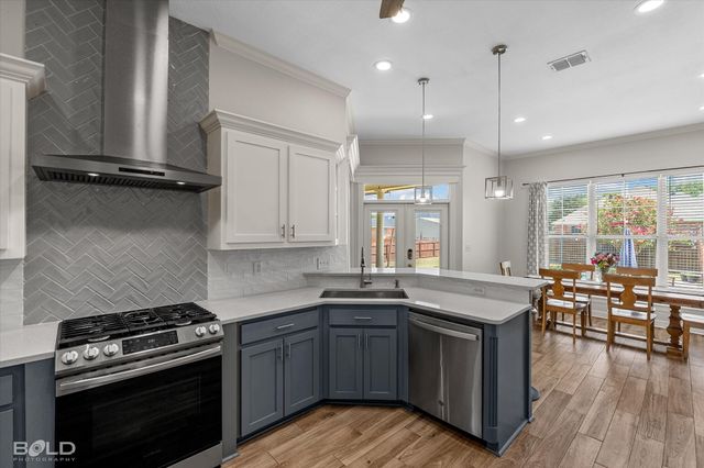212 Woodrun Place, Bossier City, LA 71111