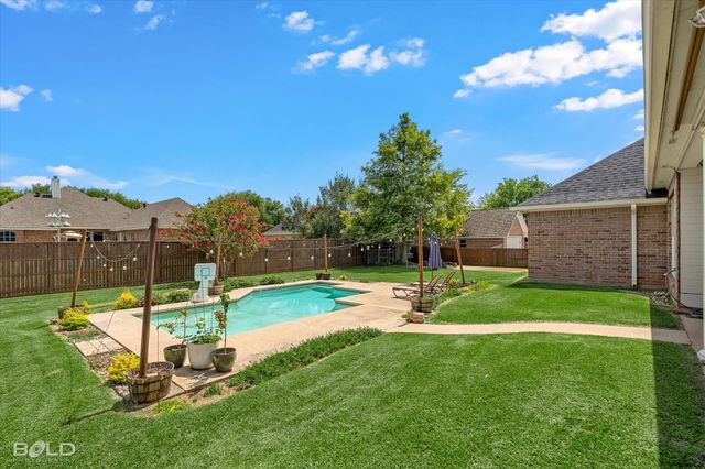 212 Woodrun Place, Bossier City, LA 71111
