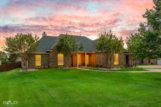 212 Woodrun Place, Bossier City, LA 71111