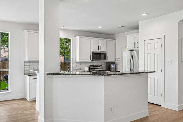 401 Peek Drive, Fate, TX 75087